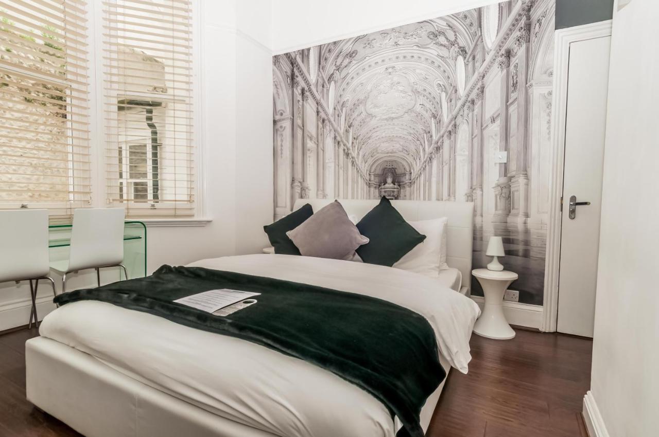Deluxe Double Room with Shower